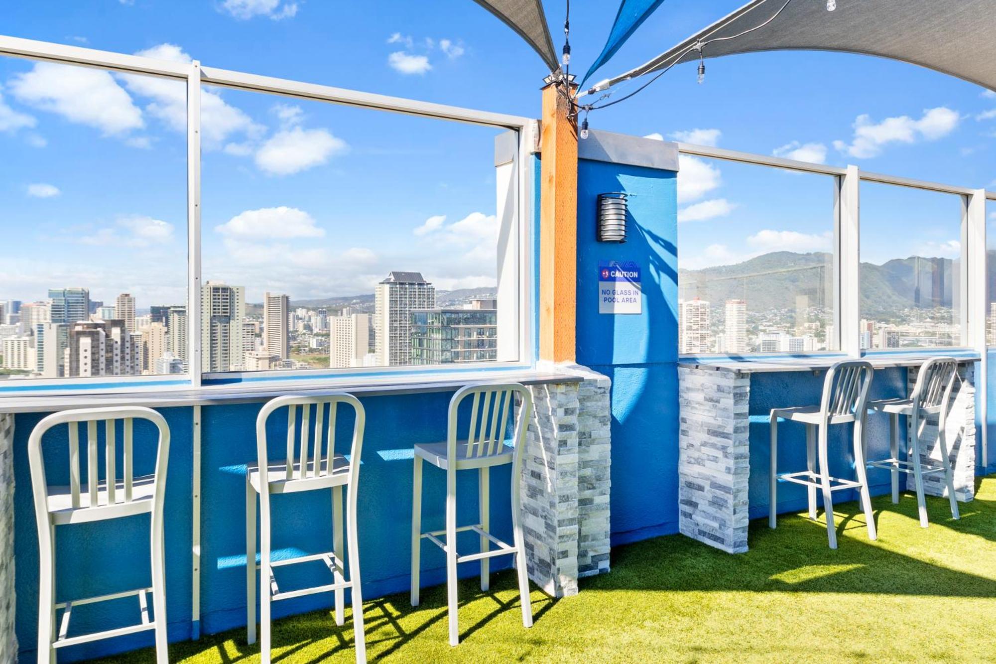 Steps To Waikiki Beach! Newly Renovated With 75" Tv Honolulu Exterior foto