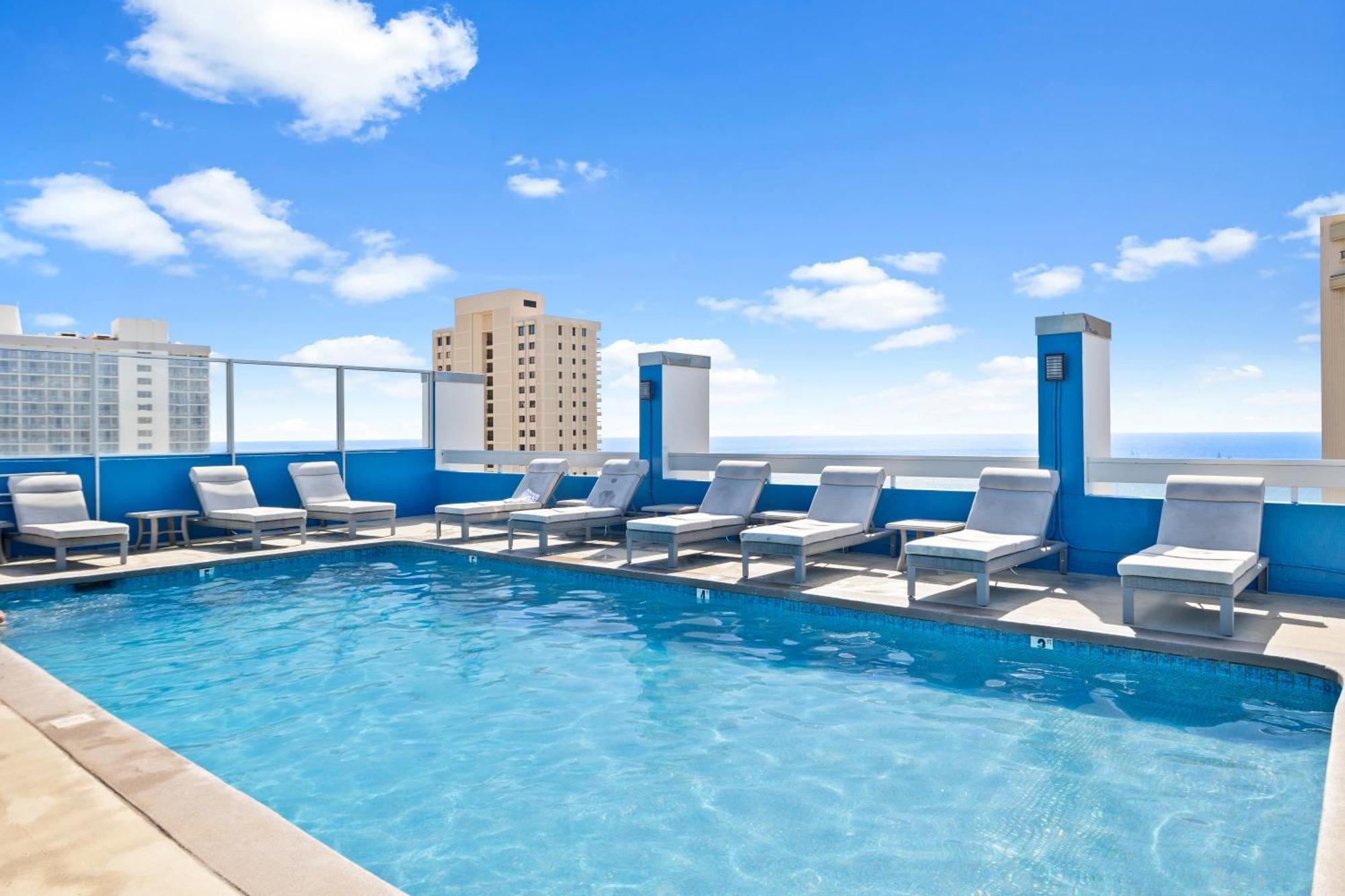 Steps To Waikiki Beach! Newly Renovated With 75" Tv Honolulu Exterior foto