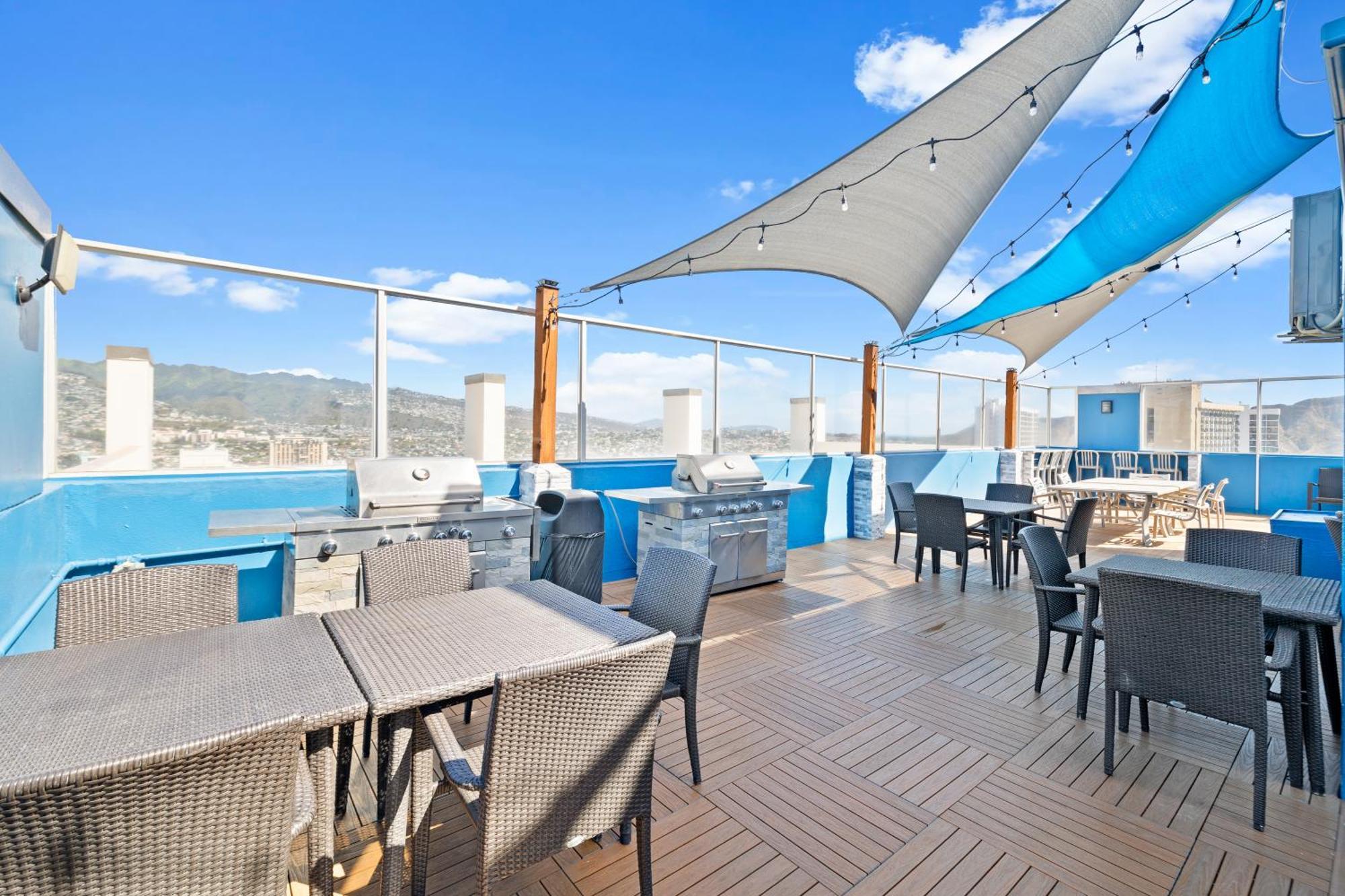 Steps To Waikiki Beach! Newly Renovated With 75" Tv Honolulu Exterior foto